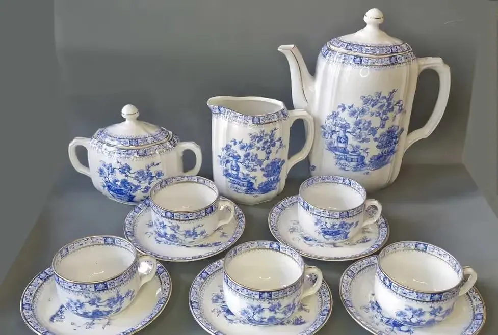 Serwis kawowy Giesche lata 20-te XX w. China Blau — praca twórcy antykibatorego na Freshwall Marketplace
