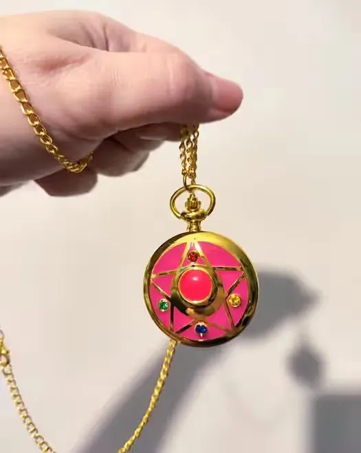 Zegarek kieszonkowy sailor moon — praca twórcy Aga na Freshwall Marketplace