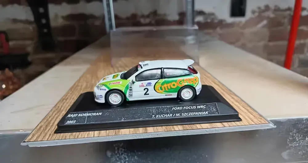 Ford Focus WRC 1:43 Tomasz Kuchar Rajd Kormoran 2003 Rally cars ixo altaya — praca twórcy Konrad na Freshwall Marketplace