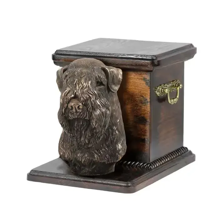 Irish soft coated wheaten terrier urna wykonana z drewna z psem Art-Dog — praca twórcy Krzysztof Liszka na Freshwall Marketplace