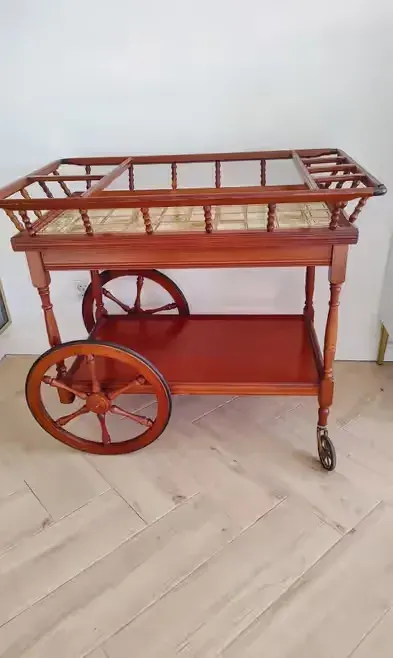 Stylowy barek / Serwantka na kółkach lata 70te — praca twórcy Patryk na Freshwall Marketplace