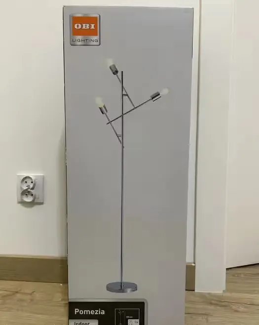 Lampa stojąca, 3 punktowa, 155 cm, metalowa — praca twórcy Julia na Freshwall Marketplace
