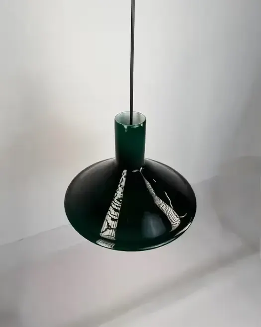 Ciemnozielona, szklana lampa wisząca Holmegaard P&T, projekt Michael Bang — praca twórcy FFF na Freshwall Marketplace