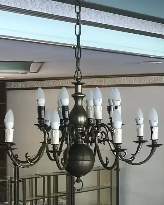 Lampa 16 ramienna — praca twórcy kamil na Freshwall Marketplace