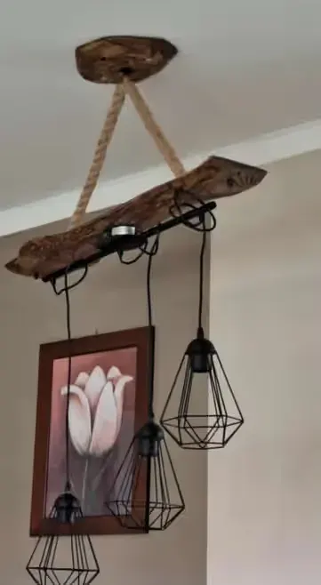 Lampa sufitowa z drewna — praca twórcy Joanna na Freshwall Marketplace