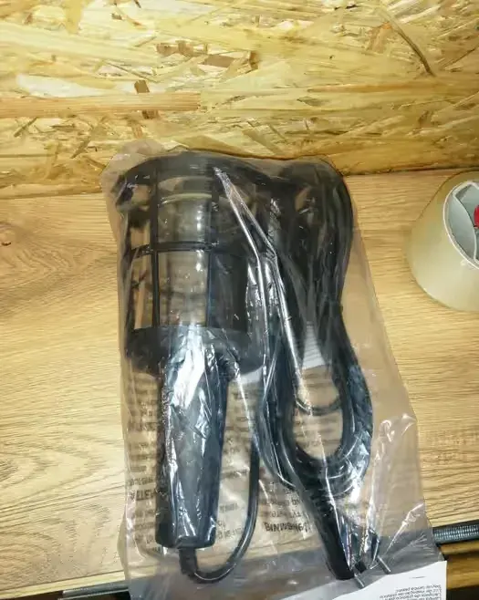 Lampa warsztatowa na żarówka e27 nowa — praca twórcy Adam na Freshwall Marketplace