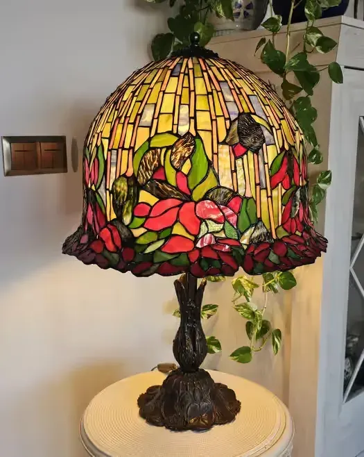 Lampa Witrazowa Lotos.Podstawa Mosiadz.Stan Idealny — praca twórcy Marek na Freshwall Marketplace