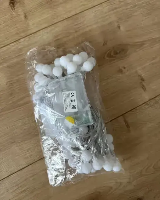 Lampki kuleczki led — praca twórcy Marta na Freshwall Marketplace