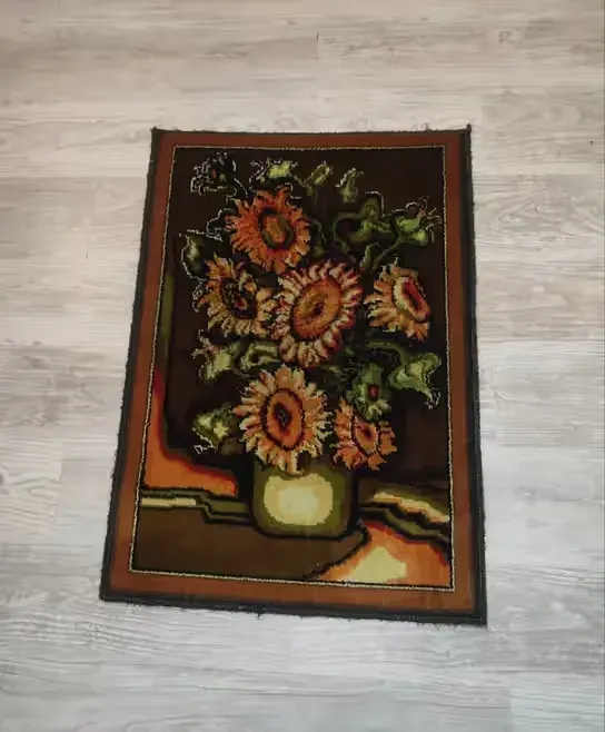 Przepiękny dywan, obraz ścienny słoneczniki PRL.
Wymiar 69x98 cm. — praca twórcy Markiza na Freshwall Marketplace