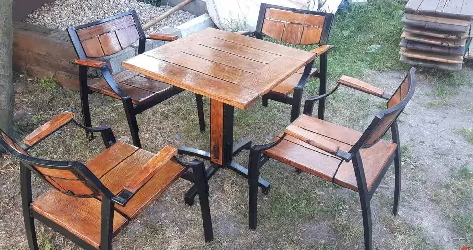 Stol i cztery krzesła dębowe — praca twórcy Sławomir na Freshwall Marketplace