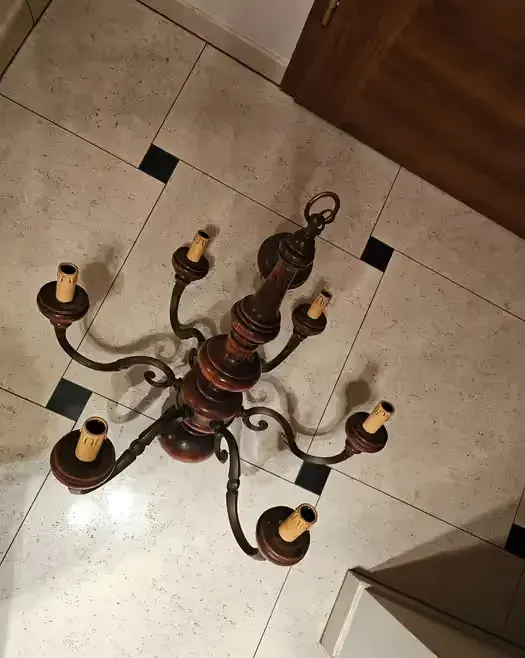 Sześcioramienny żyrandol lampa shabby chic — praca twórcy Beata na Freshwall Marketplace