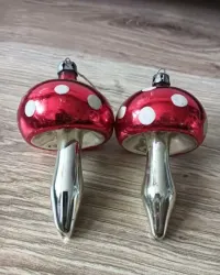 2x vintage bombki PRL muchomory grzybki szklane — ujęcie 2