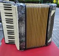 Akordeon Hohner 120/8,2kg — ujęcie 2