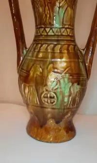 Amfora ceramiczna z PRL — ujęcie 3