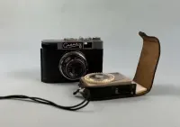 Aparat fotograficzny plus światlomierz analogowy Smiena 8 stary aparat — ujęcie 2