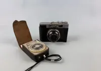 Aparat fotograficzny plus światlomierz analogowy Smiena 8 stary aparat — ujęcie 4