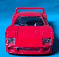 Autko, resorak Maisto - Ferrari F 40 z 1990 — ujęcie 2
