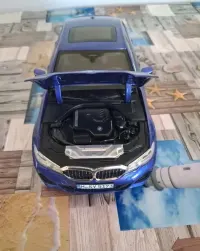 Bmw 330i G20 norev 1:18 kolekcjonerski — ujęcie 4