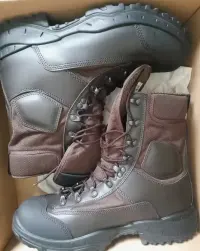 Buty 939 wojskowe, roz. 44 ,  trzewiki letnie — ujęcie 4