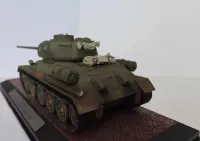 Czołg T34 - II Wojna Światowa  skala 1:43 — ujęcie 2