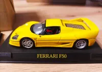 Cztery modele Ferrari na podstawkach skala 1 :43 — ujęcie 3