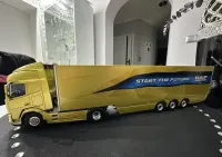 DAF XF WITH SKYLIGHTS 4x2 + BOX Trailer 3 Axle — ujęcie 5