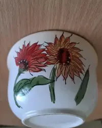 Dawna porcelanowa  miseczka. — ujęcie 2