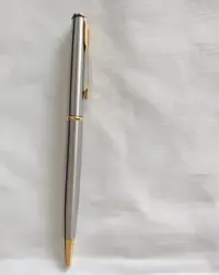 Długopis Parker Insignia s steel, złocone detale — ujęcie 5