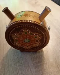 Drewniana Ozdoba Folk Stylizowany Buklak Manierka Recznie Zdobiona 9 cm (114) — ujęcie 4