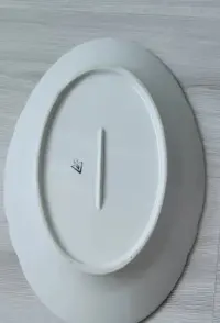 Duży biały półmisek ze złotym brzegiem  34x22cm PRL — ujęcie 4