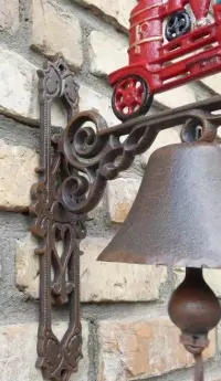 Duży użytkowy DZWON żeliwny WÓZ STRAŻACKI straż pojazd 3 kg — ujęcie 3
