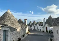 Dzwoneczek kolekcjonerski Alberobello — ujęcie 4