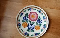Fajansowa patera Włocławek 37 cm, ręcznie malowana p Irena Seroczyńska — ujęcie 2