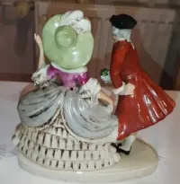 Figurka porcelana porcelit dama szlachcic  sygnowana Grafenthal — ujęcie 4