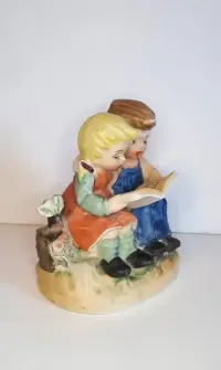 Figurka porcelanowa — ujęcie 3