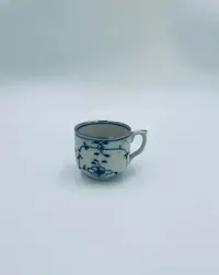 Filiżanka kolekcjonerska porcelanowa Swaine&Co — ujęcie 2