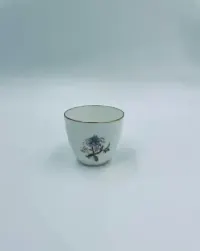Filiżanka kolekcjonerska porcelanowa Vintage — ujęcie 3