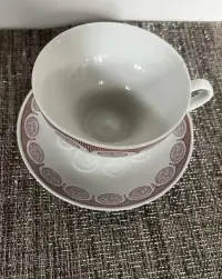 Filiżanka z podstawką – porcelana Lettin Colditz — ujęcie 2