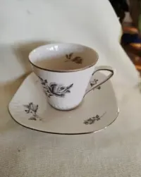 filiżanka z Zakładów Porcelany Stołowej „Wawel” — ujęcie 3