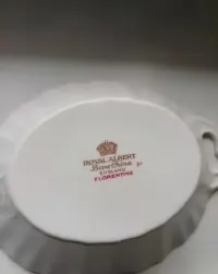 FLORENTINE firmy Royal Albert porcelana — ujęcie 2