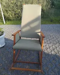 Fotel bujany retro Selman NRD połowa lat 50-tych z litego drewna — ujęcie 2
