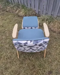 Fotel fotele Chierowski 366 z podnóżkiem design PRL retro — ujęcie 2