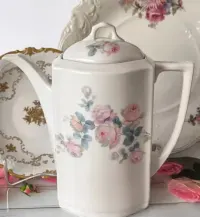 Garnitur środkowy Ćmielów Lwów piękna stara porcelana — ujęcie 4