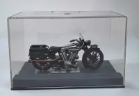 IXO Museum - BROUGH SUPERIOR SS100, plastikowa witrynka, skala 1:24 — ujęcie 3