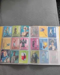 Karty Fortnite + album (FORTNITE 2019 TRADING CARDS) — ujęcie 3