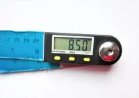Kątomierz elektroniczny 200mm — ujęcie 2