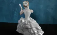 kolekcja figurek porcelanowych — ujęcie 3