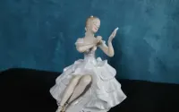 kolekcja figurek porcelanowych — ujęcie 5