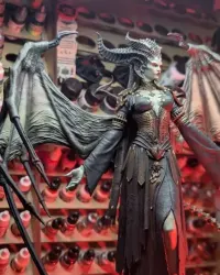 Kolekcjonerska Figura Lilith - Diablo IV | 47 cm 
Hand Painted | ZUKO3D — ujęcie 2