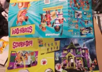 kolekcjonerski arkusz na naklejki playmobil scooby doo — ujęcie 3